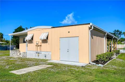 41 Sonderhen Dr, Naples FL - photo 21 of 34