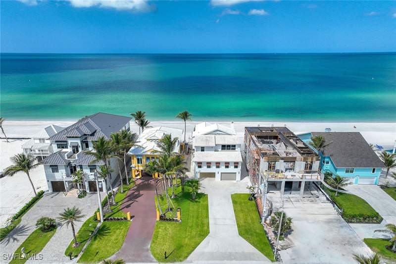 6 bedroom SingleFamilyResidence at 27310 Hickory Blvd, Bonita Beach, Bonita Springs — photo 3