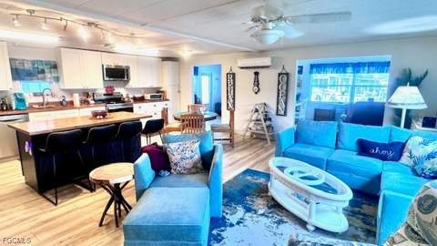 5519 Sir Walter Way, North Fort Myers FL - photo 6 of 44