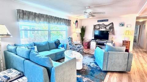 5519 Sir Walter Way, North Fort Myers FL - photo 7 of 44