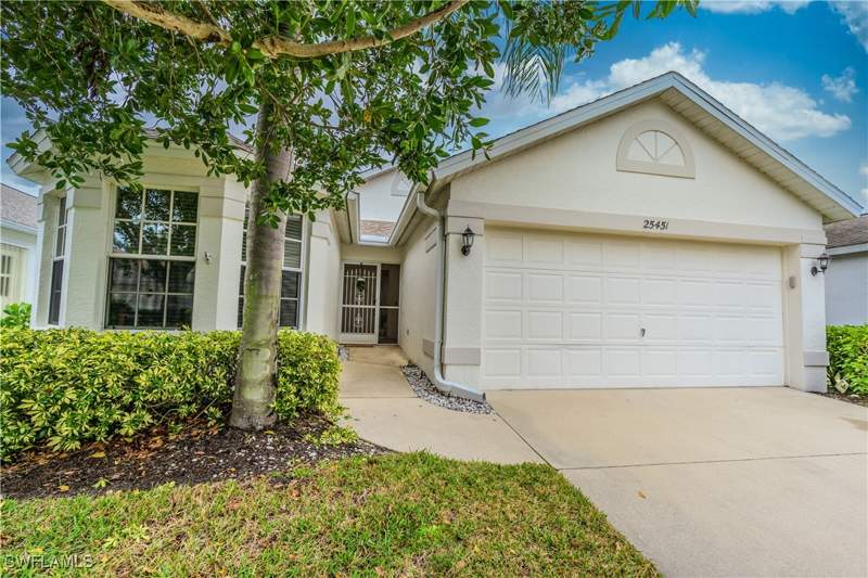3 bedroom SingleFamilyResidence at 25451 Fairway Dunes Ct, Fairway Dunes Condo, Bonita Springs — photo 2
