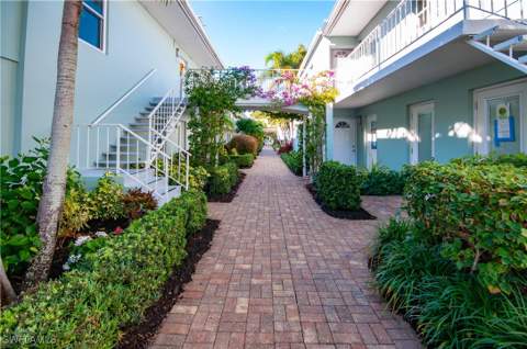 641 12th Ave S 641, Naples FL - photo 16 of 29