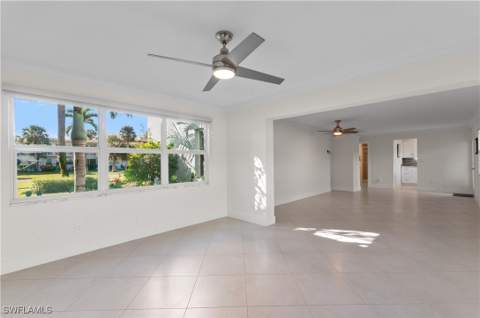 641 12th Ave S 641, Naples FL - photo 7 of 29