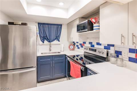 1055 Palm Ave 216, North Fort Myers FL - photo 10 of 17