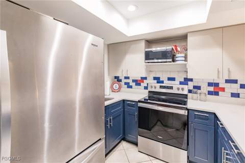 1055 Palm Ave 216, North Fort Myers FL - photo 9 of 17