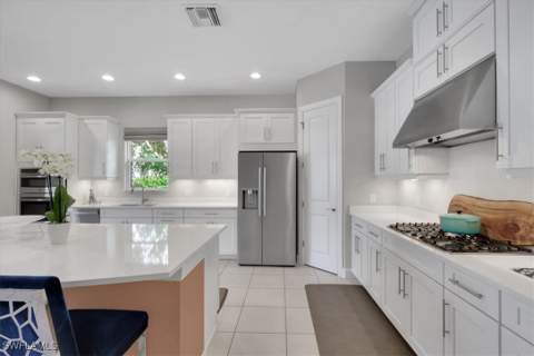 3221 Quilcene Ln, Naples FL - photo 12 of 44