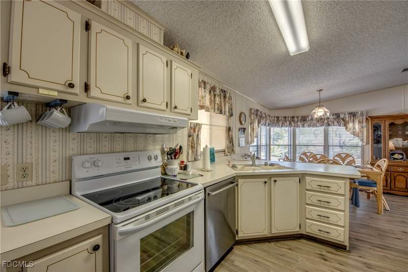 2 bedroom ManufacturedHome at 4939 Mullette Ln, Pine Island Cove, St James City — photo 5