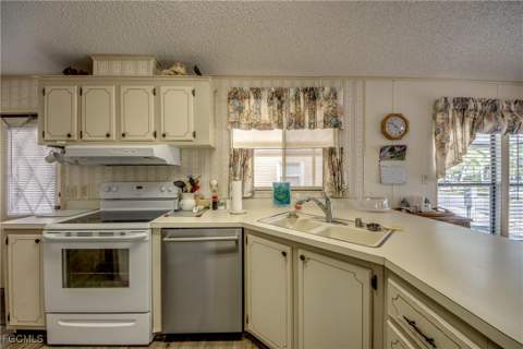 4939 Mullette Ln, St James City FL - photo 6 of 43