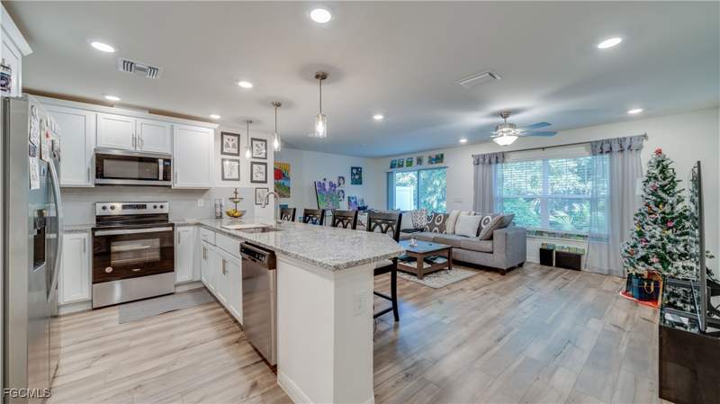 3 bedroom Townhouse at 15100 Caspian Tern Ct 102, Bayshore Commons, North Fort Myers — photo 4