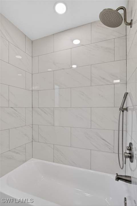 5191 Sunbury Ct, Naples FL - photo 22 of 50