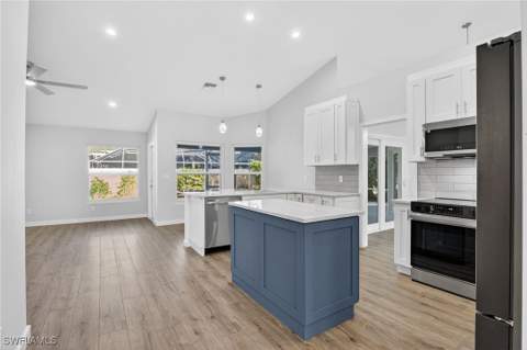5191 Sunbury Ct, Naples FL - photo 23 of 50