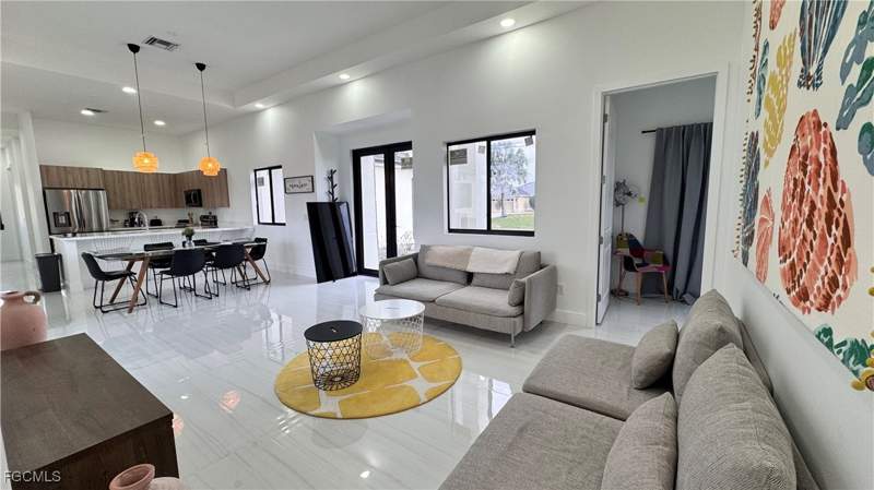 3 bedroom SingleFamilyResidence at 1709 NE 41st St, Cape Coral, Cape Coral — photo 5