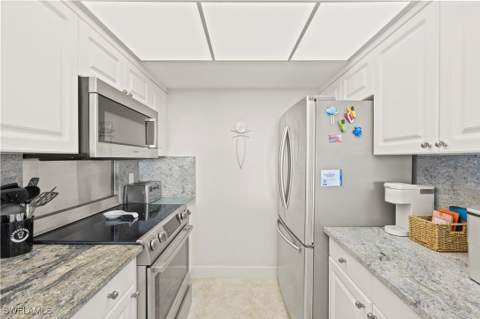 25870 Hickory Blvd 505, Bonita Springs FL - photo 11 of 36