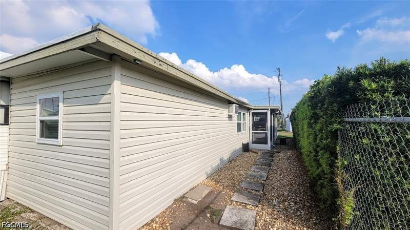 1 bedroom ManufacturedHome at 1339 Old Lakeport RD 30B, LAKEPORT, Moore Haven — photo 5