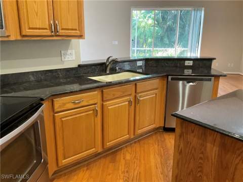 135 Glen Eagle Cir, Naples FL - photo 7 of 14