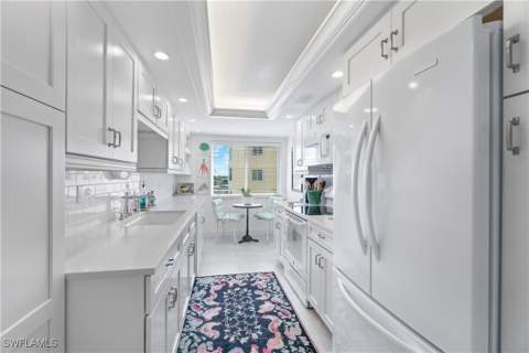 3420 Gulf Shore Blvd N 63, Naples FL - photo 22 of 25