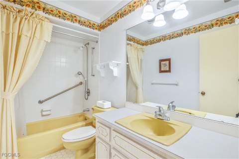 6992 Edgewater Cir, Fort Myers FL - photo 15 of 22
