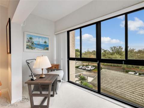900 Arbor Lake Dr 9-301, Naples FL - photo 9 of 47