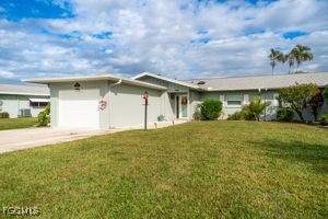 2 bedroom Attached at 5559 Boynton Ln, Whiskey Creek Village Green, Fort Myers — photo 4