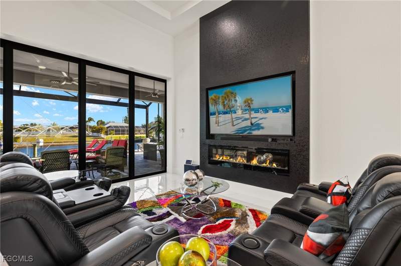 3 bedroom SingleFamilyResidence at 3303 NW 14th St, Cape Coral, Cape Coral — photo 4