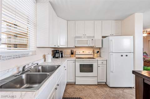 5700 Bonita Beach Rd SW 3-405, Bonita Springs FL - photo 8 of 29