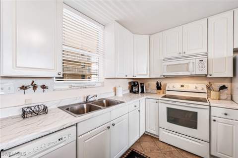 5700 Bonita Beach Rd SW 3-405, Bonita Springs FL - photo 9 of 29