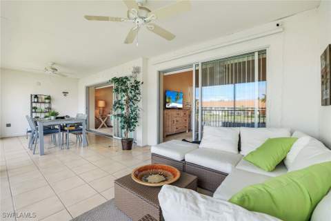 2373 Hidden Lake Ct 8110, Naples FL - photo 19 of 37