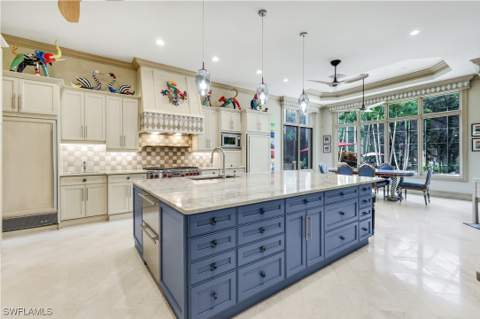 683 Hickory Rd, Naples FL - photo 10 of 42