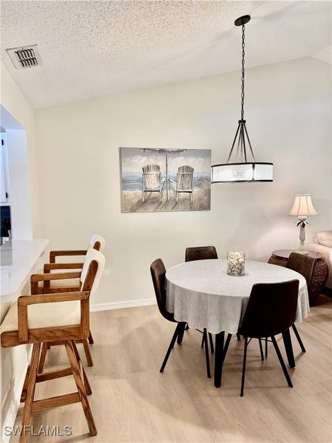 645 Squire Ct 202, Naples FL - photo 14 of 41