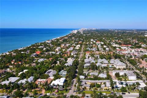 207 8th Ave S 207A, Naples FL - photo 7 of 25