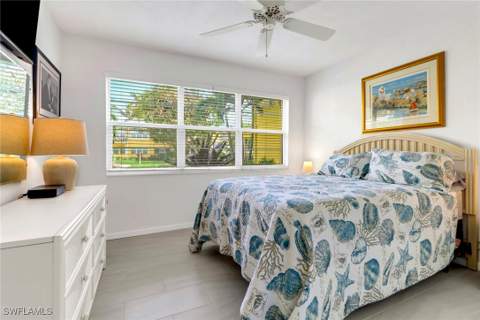 207 8th Ave S 207A, Naples FL - photo 9 of 25