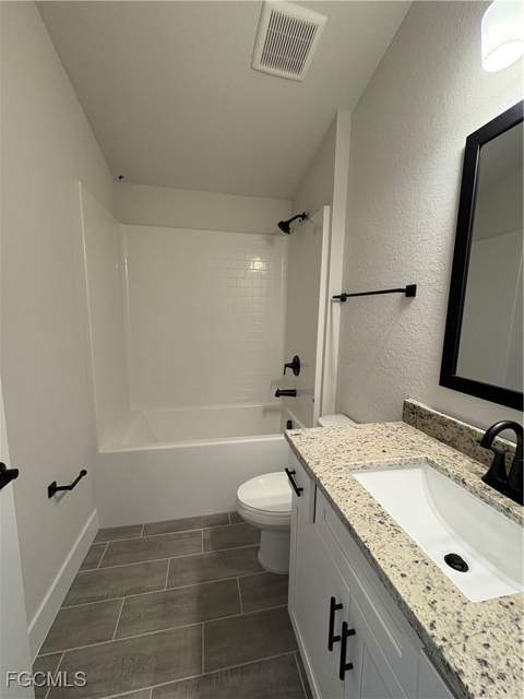 2605 NE 1st Pl, Cape Coral FL - photo 15 of 28