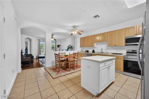 9601 Spanish Moss Way 3624, Bonita Springs FL - photo 8 of 26