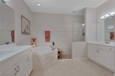 4695 Winged Foot Ct 101, Naples FL - photo 11 of 25