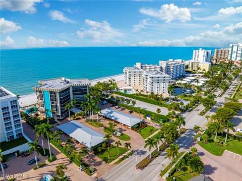 3399 Gulf Shore Blvd N 111, Naples FL - photo 14 of 45