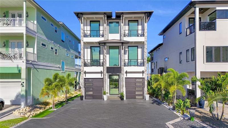 4 bedroom SingleFamilyResidence at 441 Estero Blvd, Island Shores, Fort Myers Beach — photo 5