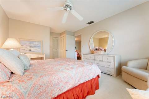7086 Nantucket Cir 6, North Fort Myers FL - photo 6 of 42