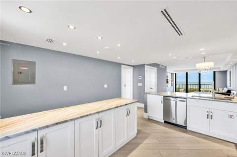 380 Seaview Ct 1202, Marco Island FL - photo 8 of 37