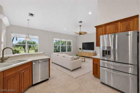 8968 Morgan Ct, Naples FL - photo 10 of 31