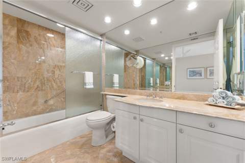 8473 Bay Colony Dr 701, Naples FL - photo 15 of 25