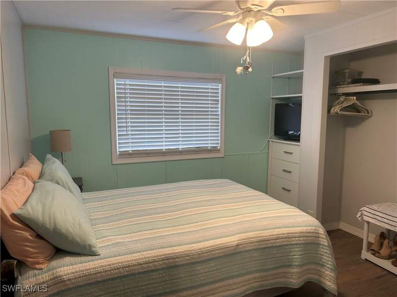 2 bedroom ManufacturedHome at 221 Indian Key Ln 254, West Wind Estates, Naples — photo 4