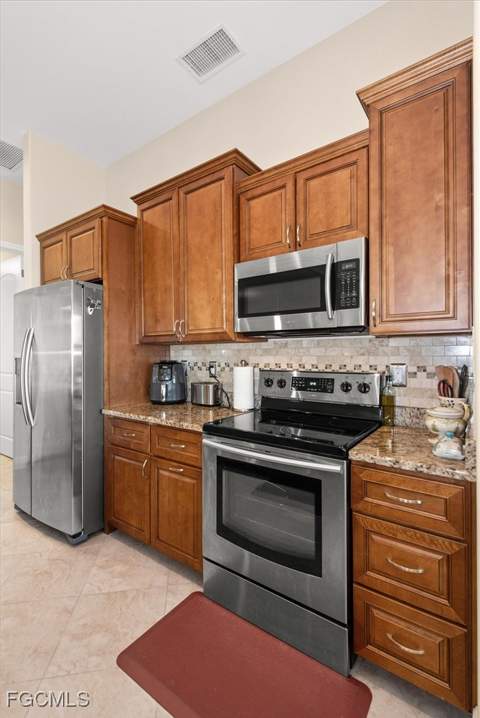 2011 NW 9th Pl, Cape Coral FL - photo 9 of 22