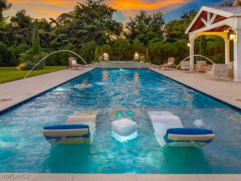 4 bedroom SingleFamilyResidence at 624 Ridge Dr, Pine Ridge, Naples — photo 3