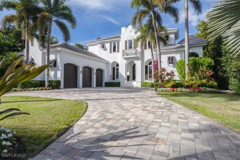 4 bedroom SingleFamilyResidence at 793 17th Ave S, Aqualane Shores, Naples — photo 4