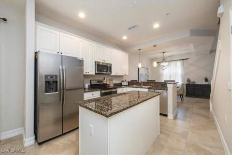 9105 Yuba Ln 7902, Naples FL - photo 10 of 25