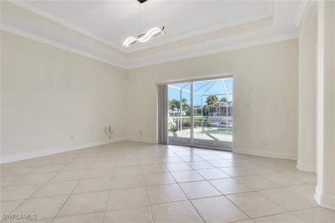 2082 E Tobago Cir, Fort Myers FL - photo 15 of 39