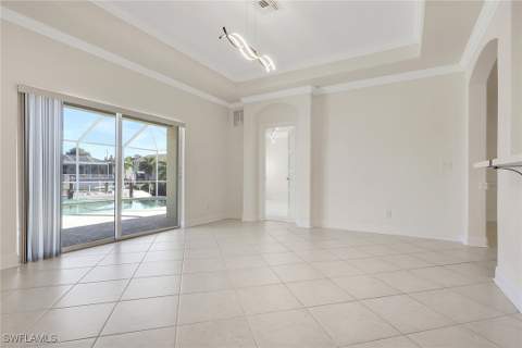 2082 E Tobago Cir, Fort Myers FL - photo 17 of 39