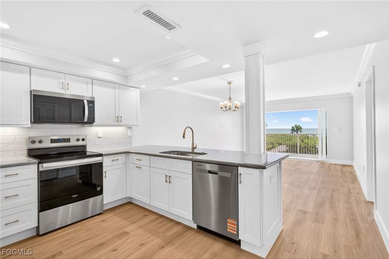2 bedroom Condominium at 2311 W Gulf DR 13, WHITE SANDS CONDO, Sanibel — photo 2