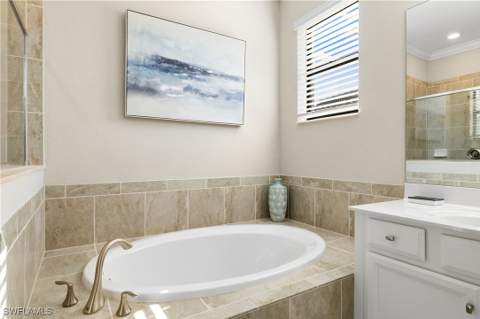 4698 Abaca Cir, Naples FL - photo 22 of 39