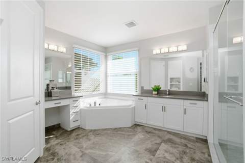 4654 Kensington CIR, Naples FL - photo 14 of 46